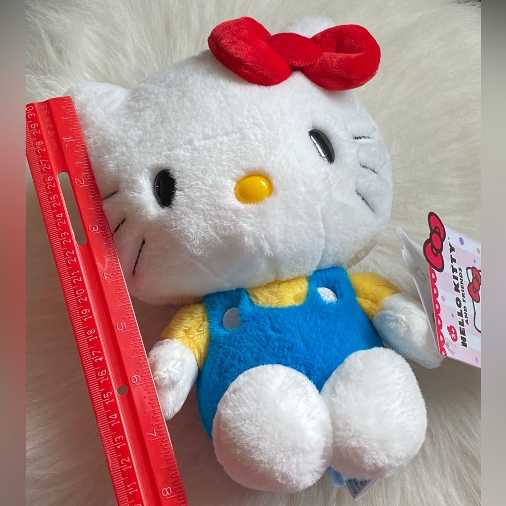 Hello kitty plush ❣️✨🐱 - Picture 3 of 9